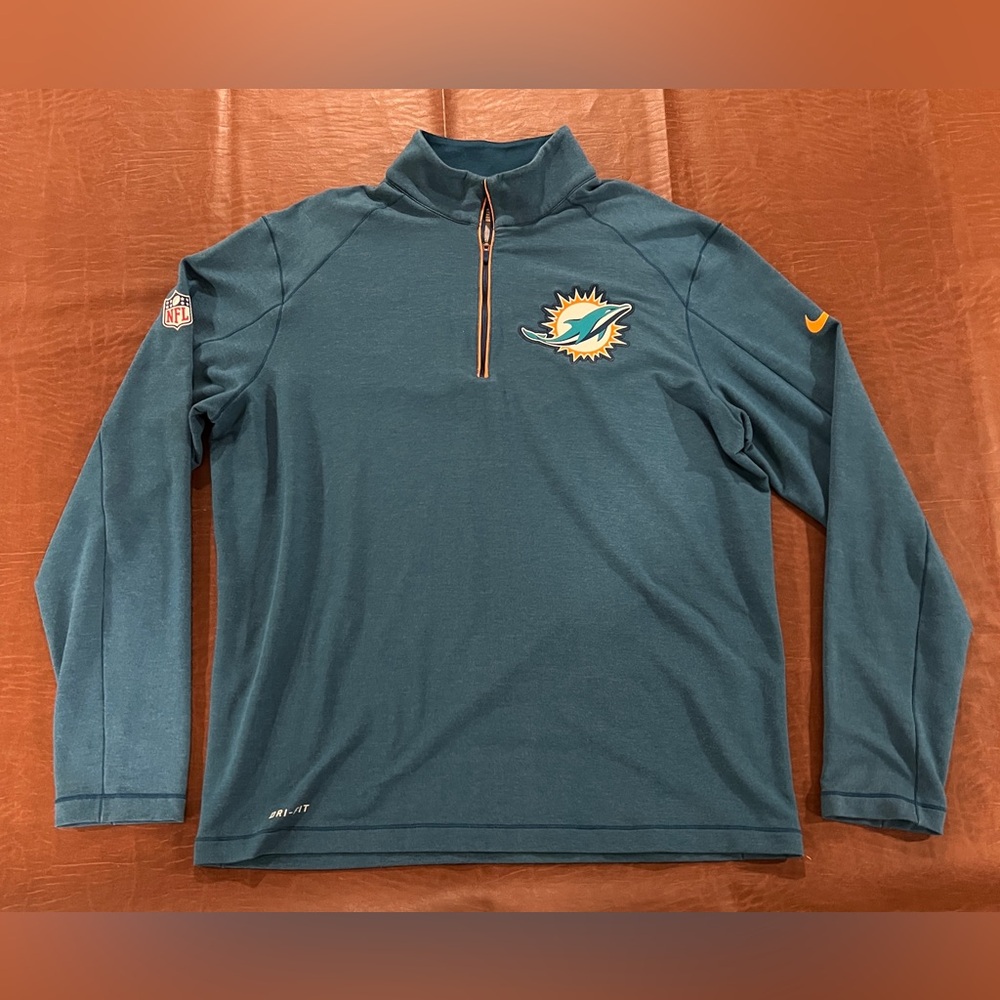 Nike DRI-Fit Men’s Miami Dolphins 1/4 Zip Pullover Long Sleeve Top - Size Large